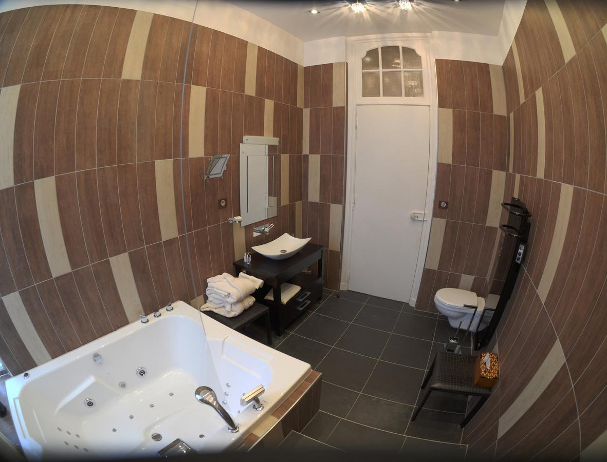 La Demeure De La Dame Du Fer By Philippe Jego Hotel Hayange Room photo